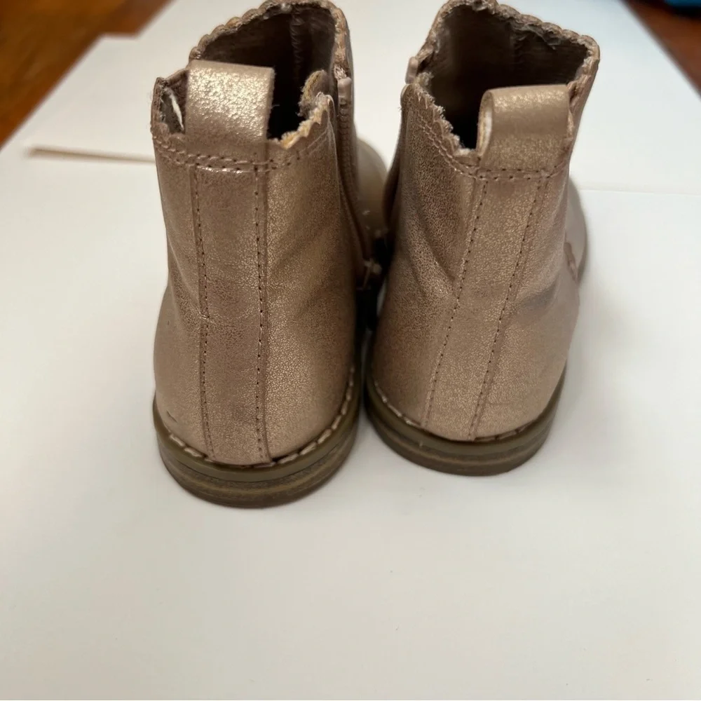 GAP| Kids Ancle High Rose Gold Boots with side zipper closure- Size 10